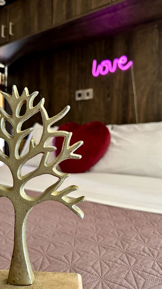 Cozy Dome Glamping Site with Private Hot Tub in Limassol, Cyprus