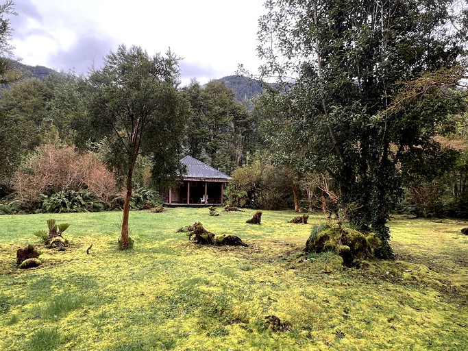 Cabins (Chile, Aysen, Aysen)