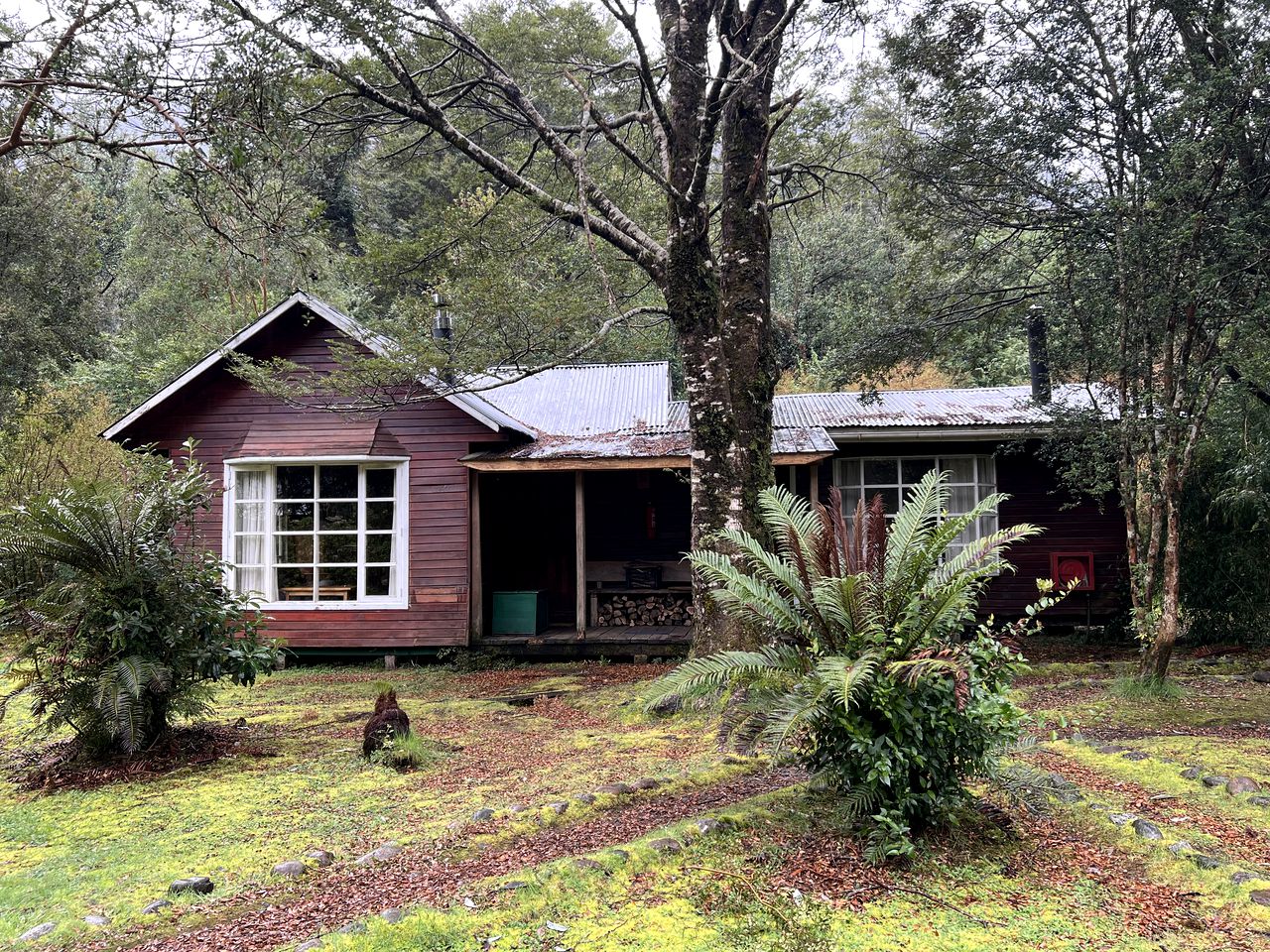 Glamping Cabin with Access to River, Fjords and Private Island in Chile