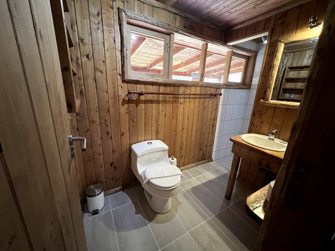 Cabins (Chile, Aysen, Aysen)