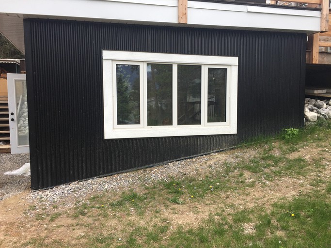 Tiny Houses (Canada, --, British Columbia)