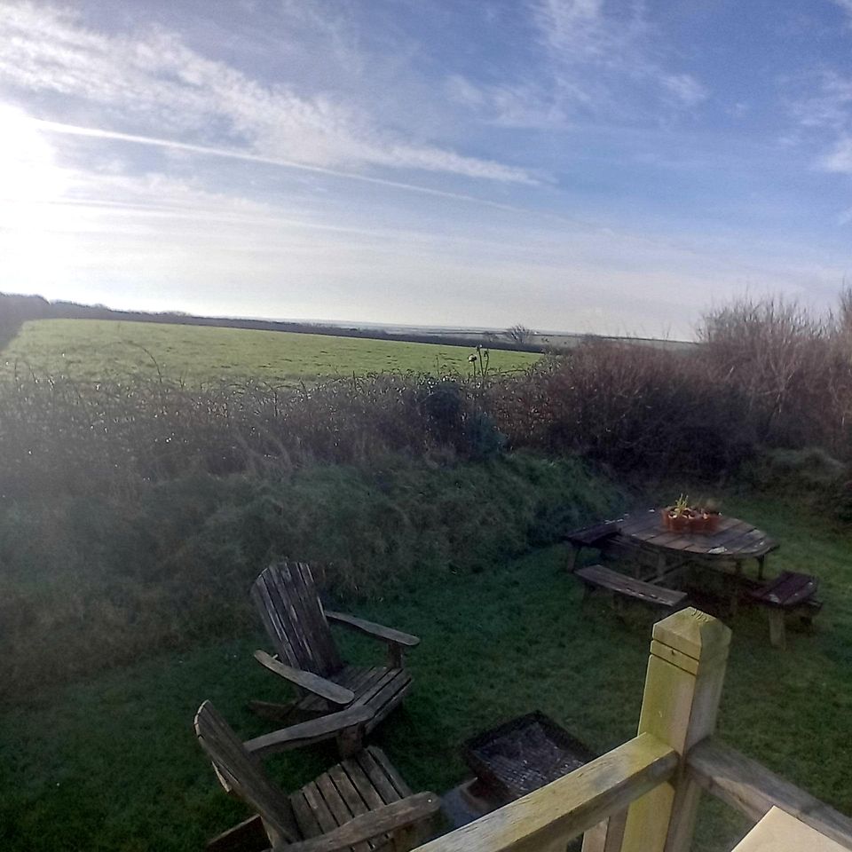 Charming Shepard's Hut, Perfect for Glamping on the North Devon Coastline