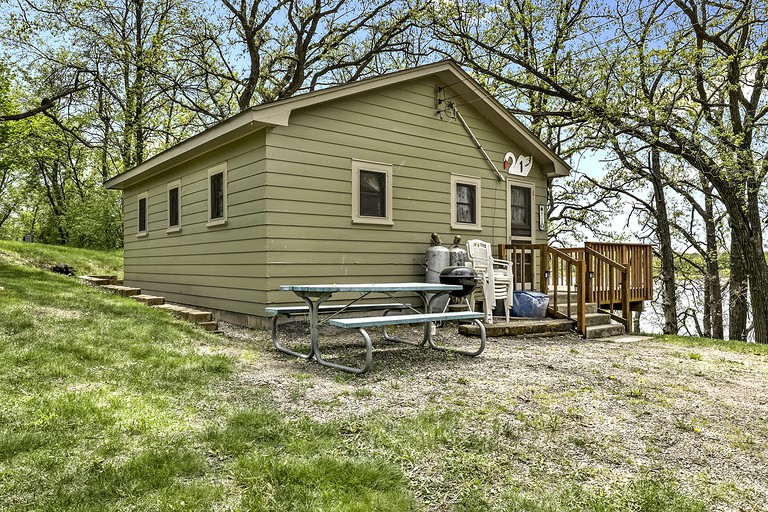 Cute Lakeside Cabins for Glamping Stays in Fergus Falls, Minnesota