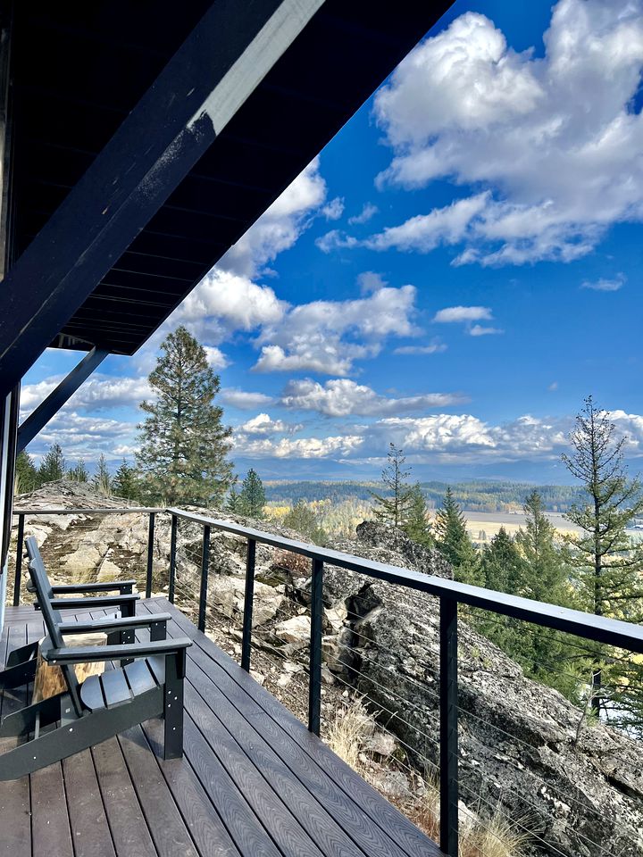 Stunning Pet-Friendly Tower, Nestled in the Mountains in Sandpoint, Idaho