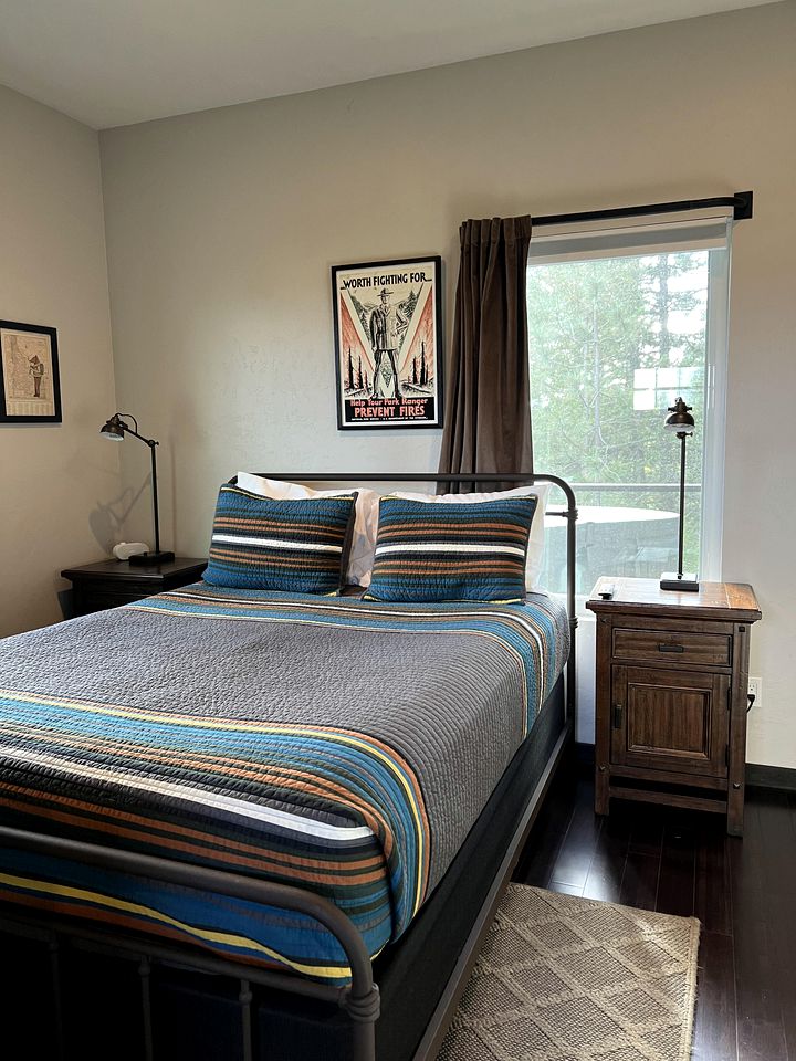 Stunning Pet-Friendly Tower, Nestled in the Mountains in Sandpoint, Idaho