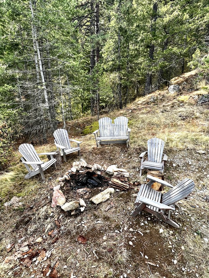 Stunning Pet-Friendly Tower, Nestled in the Mountains in Sandpoint, Idaho