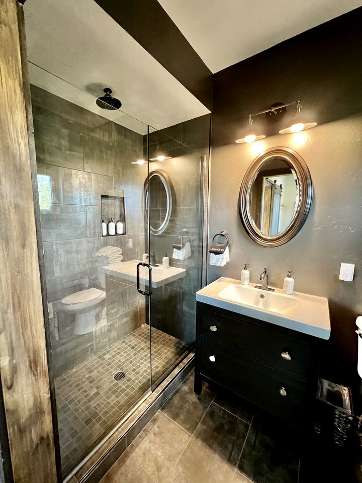 Stunning Pet-Friendly Tower, Nestled in the Mountains in Sandpoint, Idaho