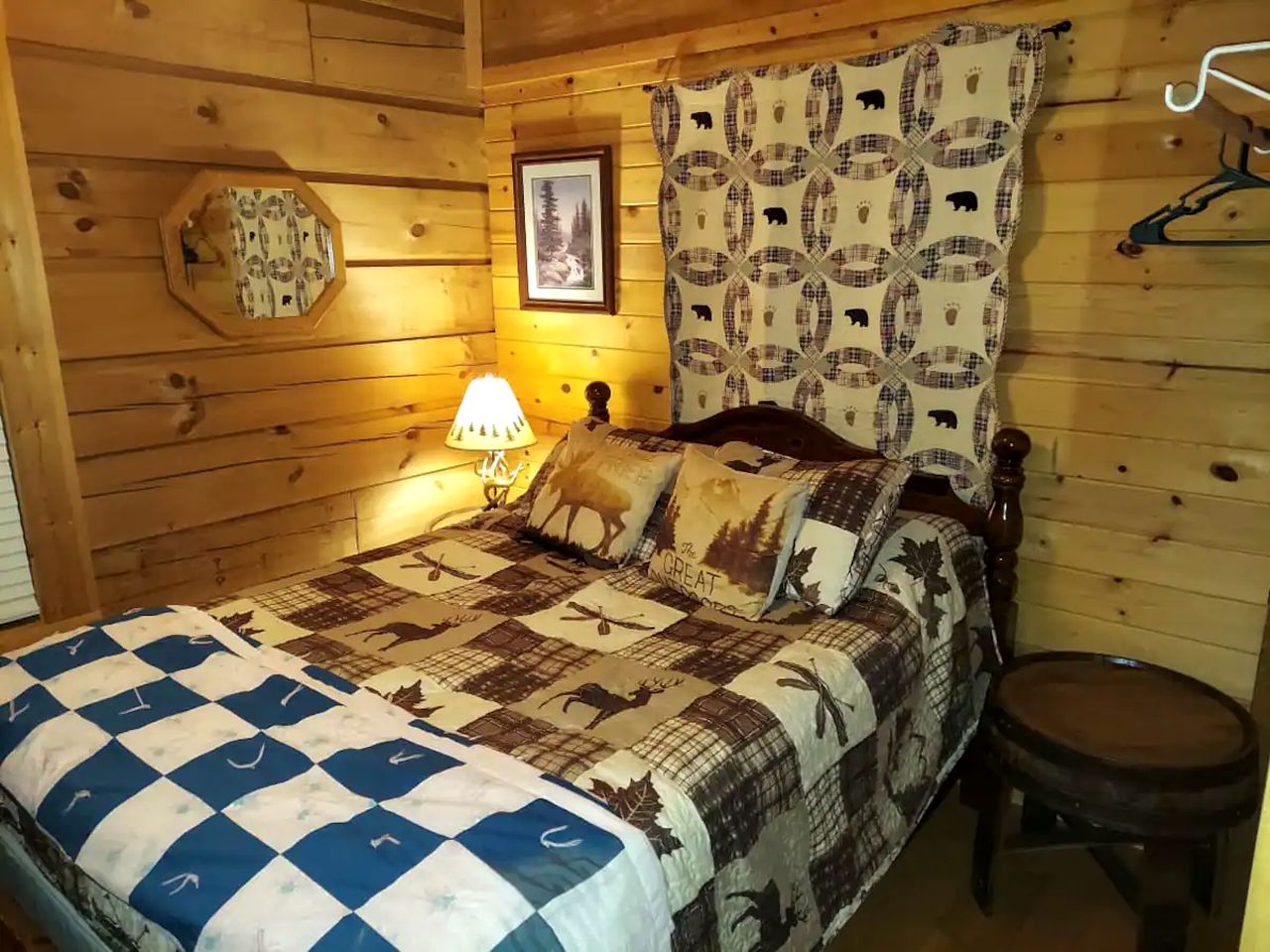Cabin Retreat near Grayson Highlands State Park for Family Glamping Stays in Virginia