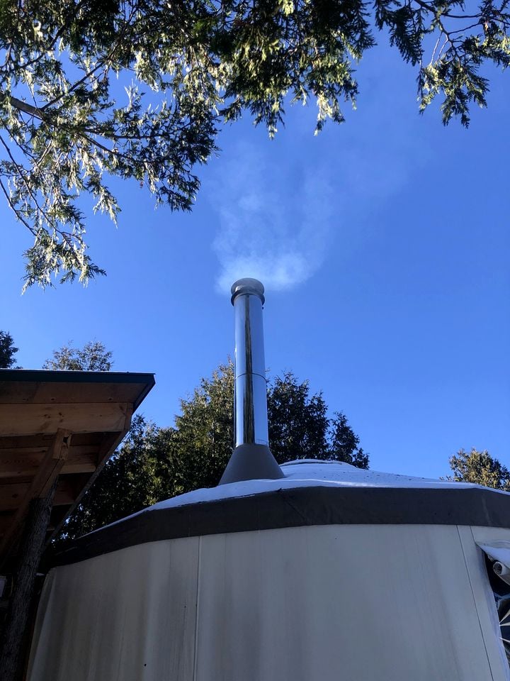 Pet-Friendly Yurt Escape in the Ontario Countryside - Perfect for Romantic Getaways in Tehkummah
