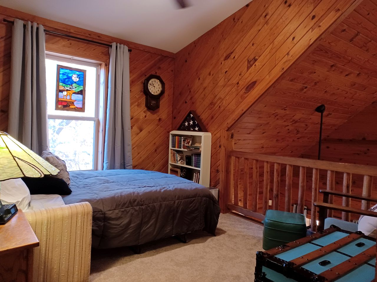 Rustic Cabin Escape for Group Glamping Vacations in De Soto, Missouri