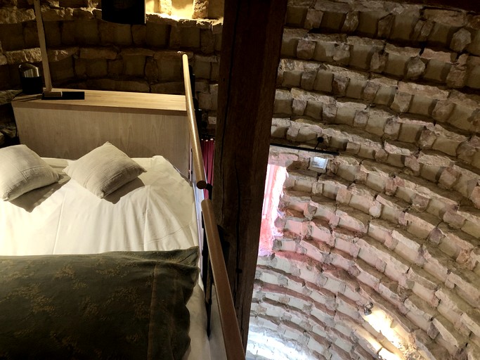 Towers (France, Corgoloin, Bourgogne-Franche-Comté)