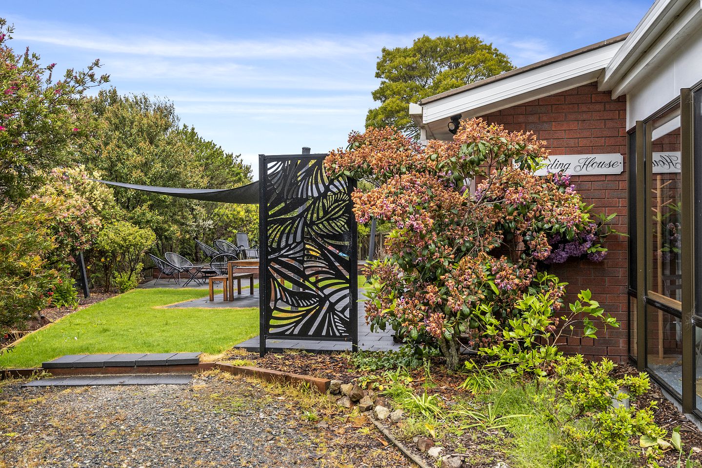 Stunning Beach House Rental for Family and Group Glamping Vacations in Tasmania