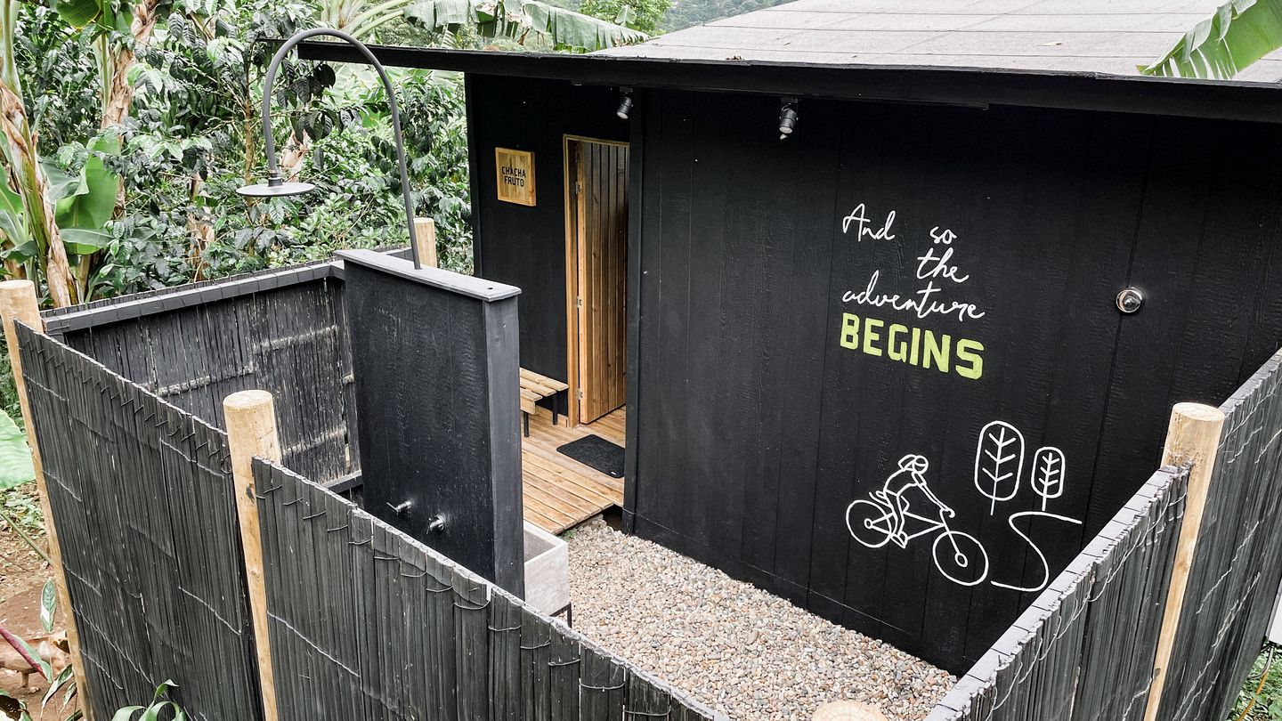 Off-Grid Romantic Cabins with Breathtaking Forest Views in Colombia
