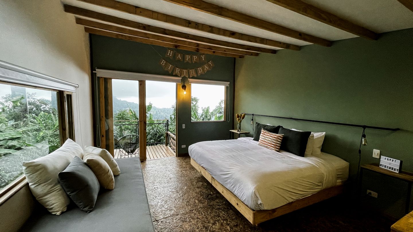 Off-Grid Romantic Cabins with Breathtaking Forest Views in Colombia