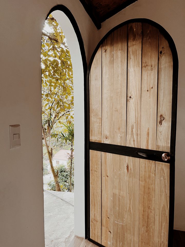 Romantic Private Cabin Ideal for an Eco-Friendly Couples Retreat in Guatemala