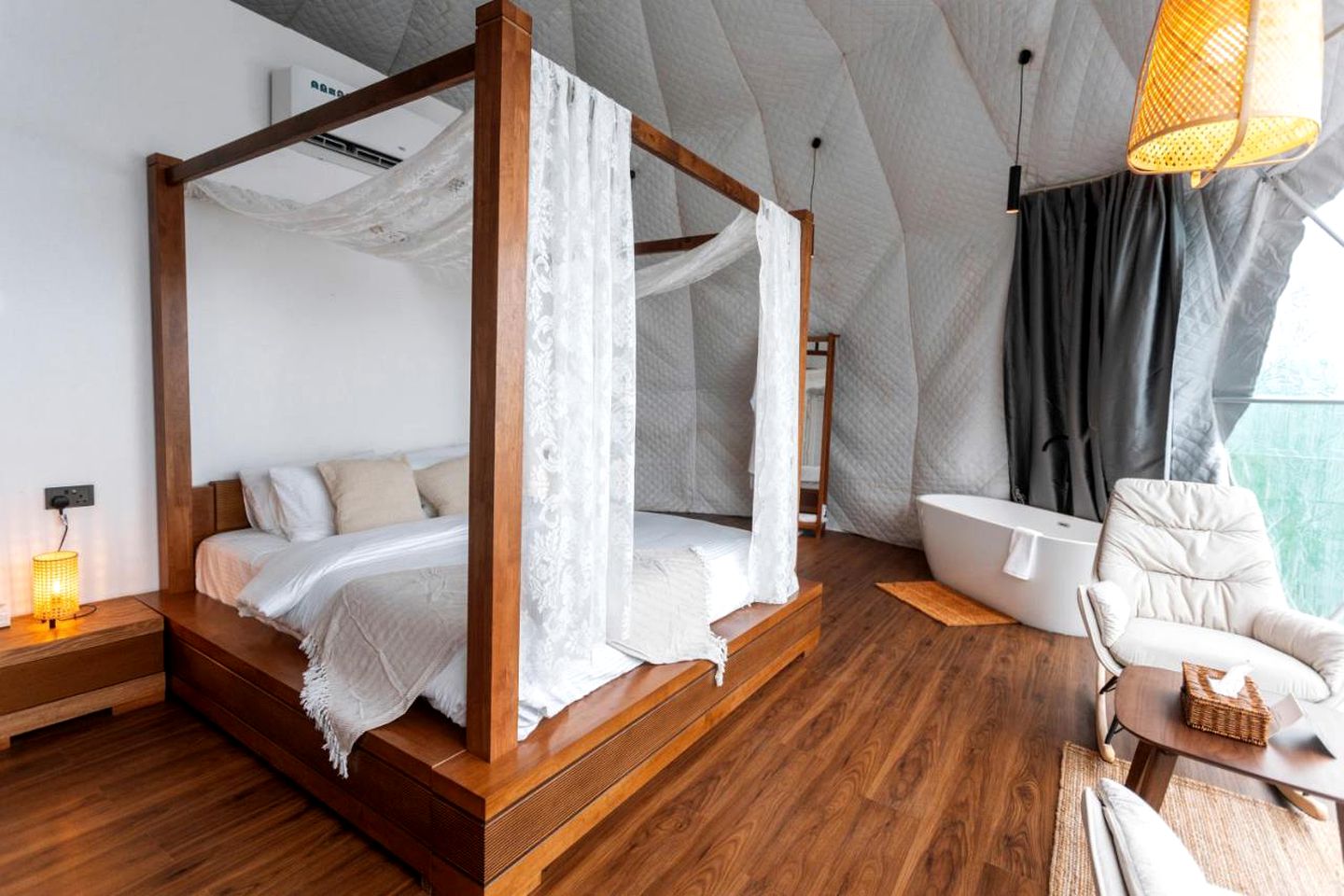 Elegant Chic Domes Fully Equipped with Interior Bath in Oman