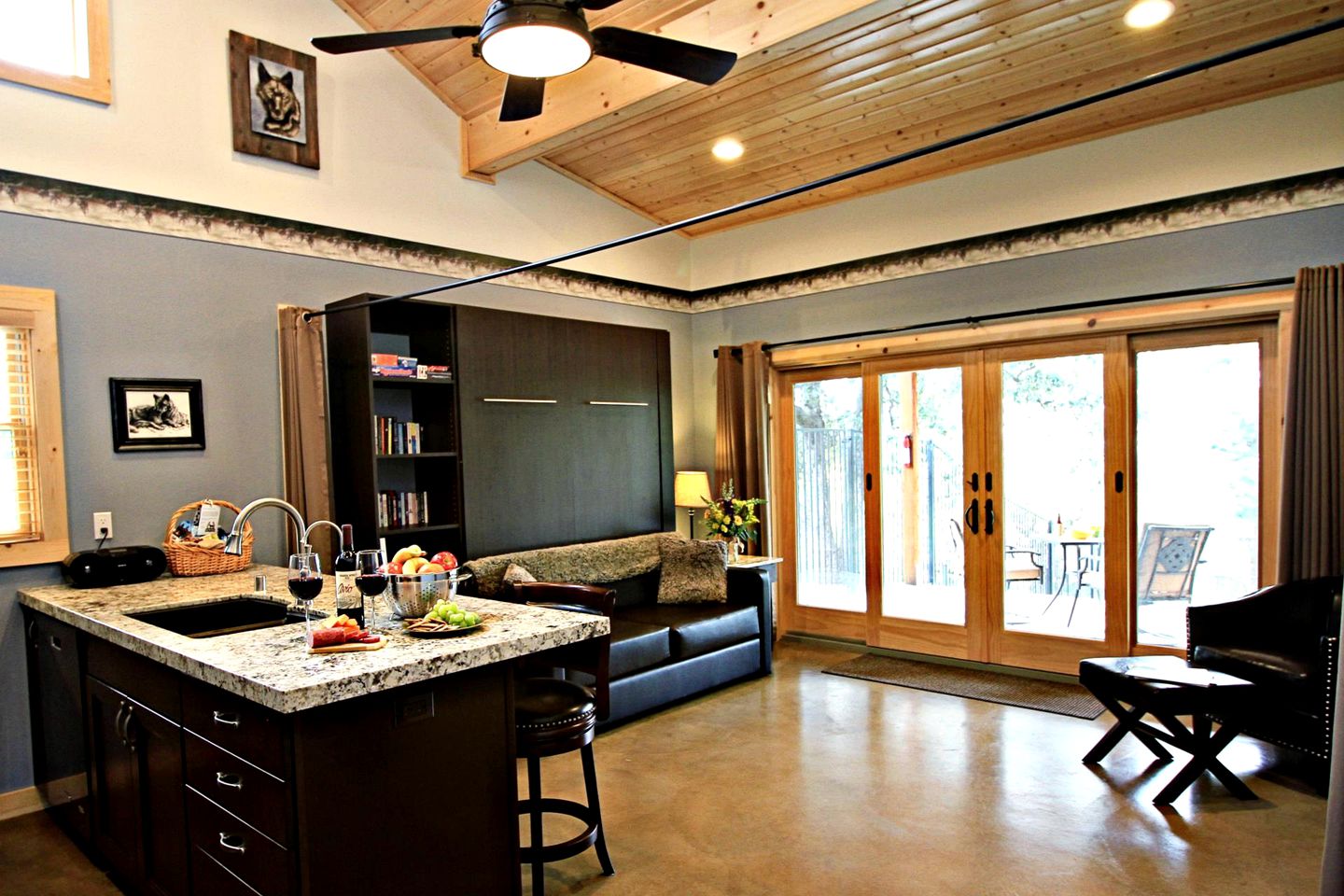 Perfect for Animal Lovers, Pet-Friendly Glamping Cabin Destination in Jackson, California
