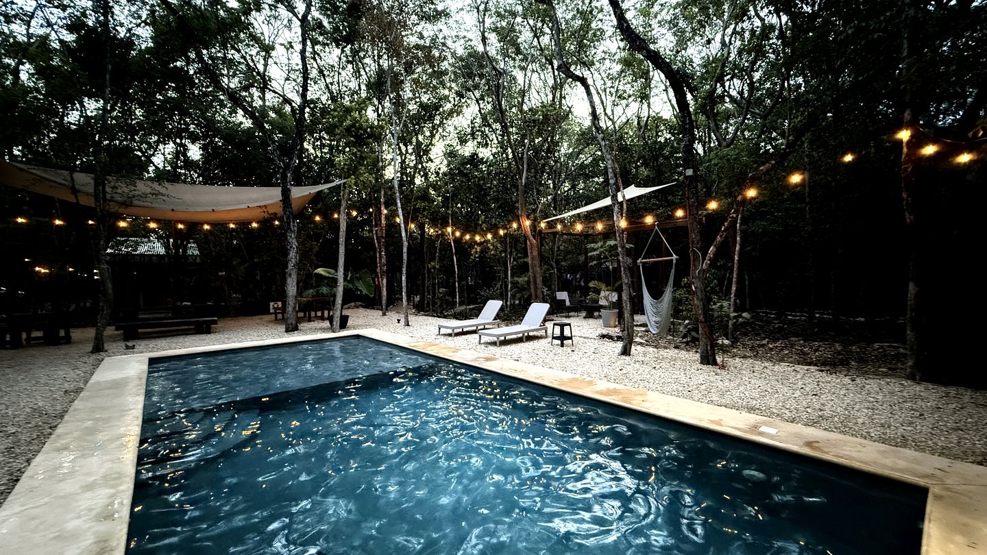 Intimate Chic Domes Ideal for Small Families in Mexico