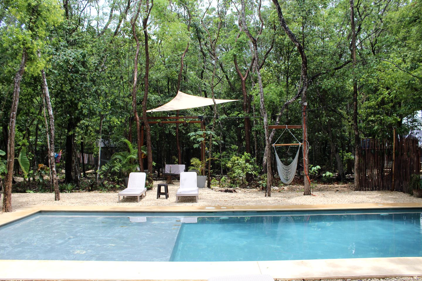 Intimate Chic Domes Ideal for Small Families in Mexico