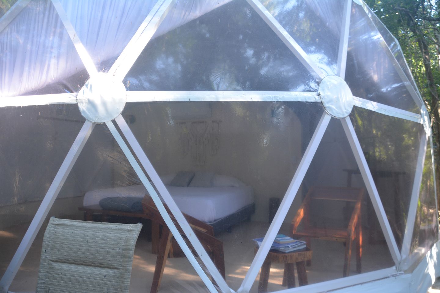 Intimate Chic Domes Ideal for Small Families in Mexico