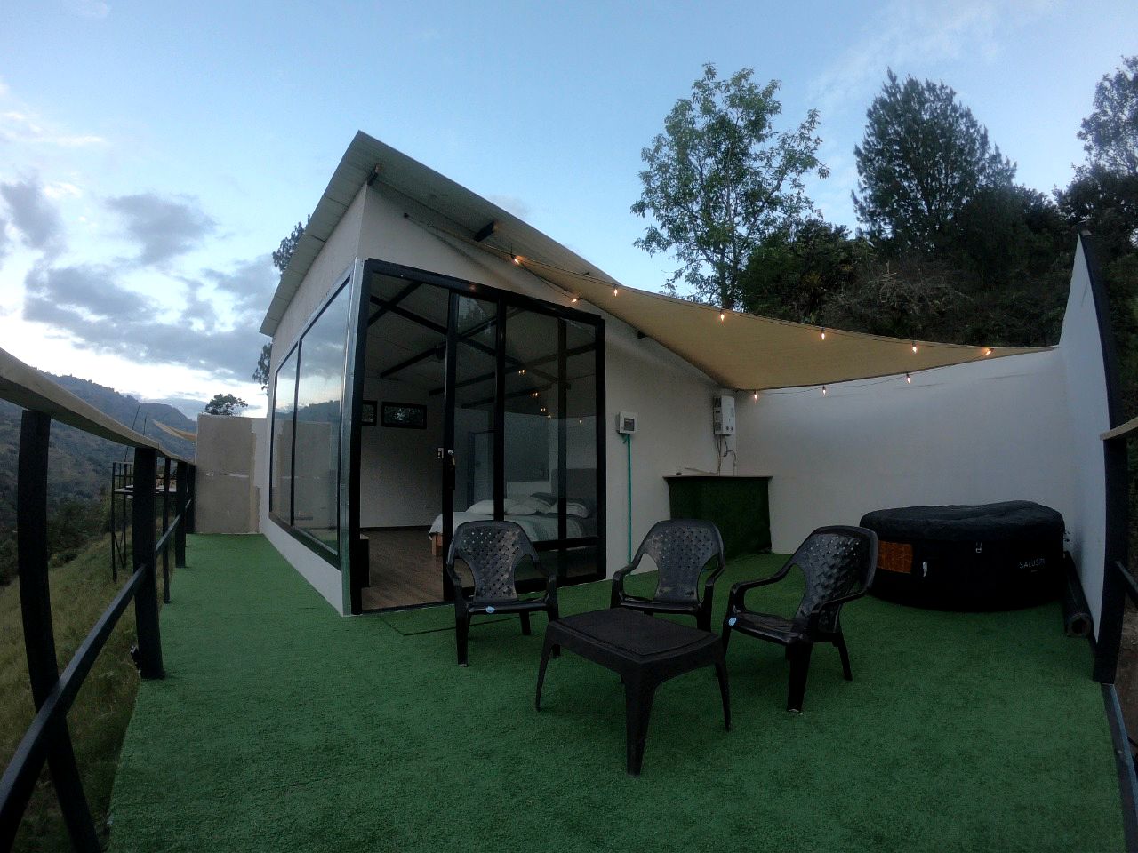 Machetá Cabin Retreat with Private Hot Tub and Stunning Mountain Views in Cundinamarca, Colombia