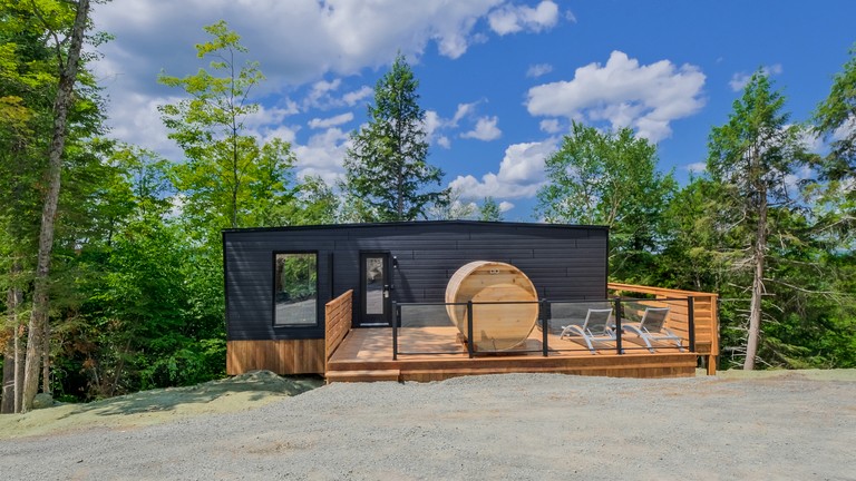 Pods (Canada, Mont Tremblant, Quebec)