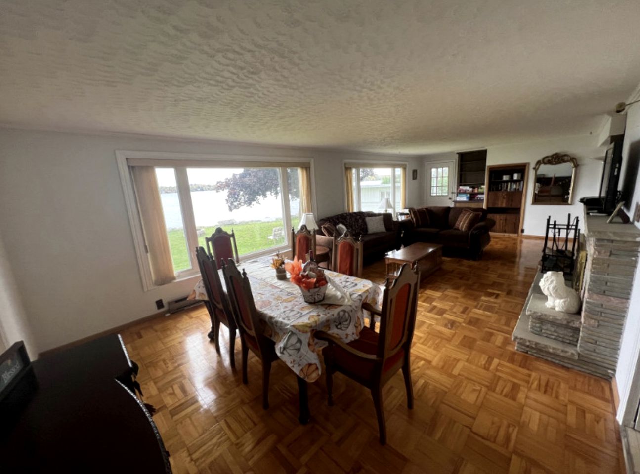 Peaceful Family Friendly Cottage on Lake Scugog, Little Britain near Toronto