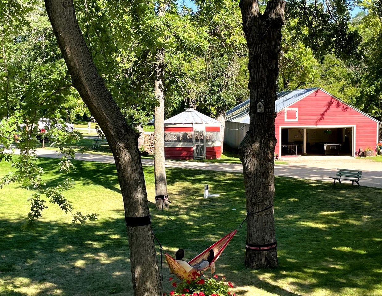 Minnesota Glamping Retreat in Lakeside Cabin for 6 in Fergus Falls