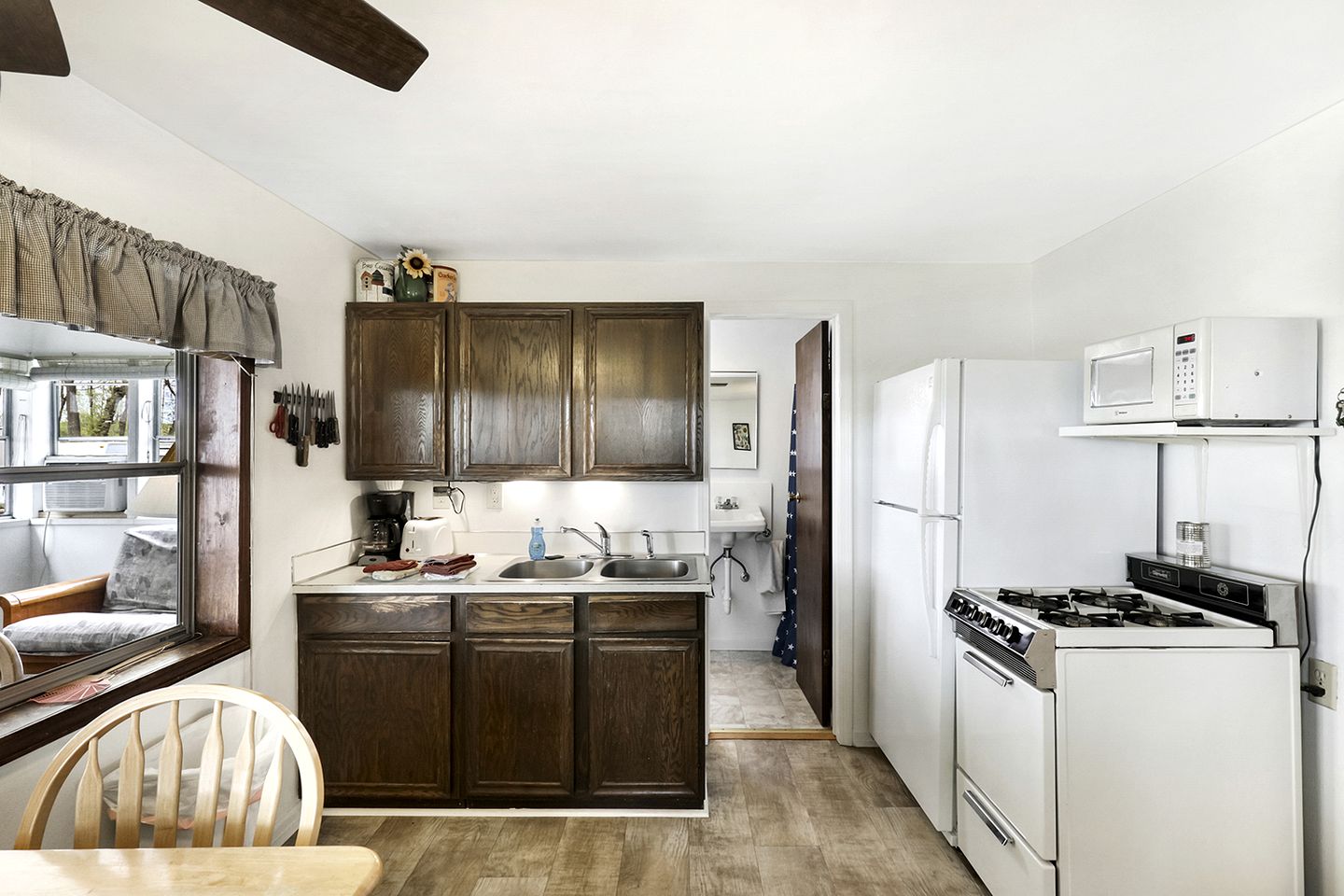 Lakeside Cabin for Dream Family Glamping Vacations in Minnesota