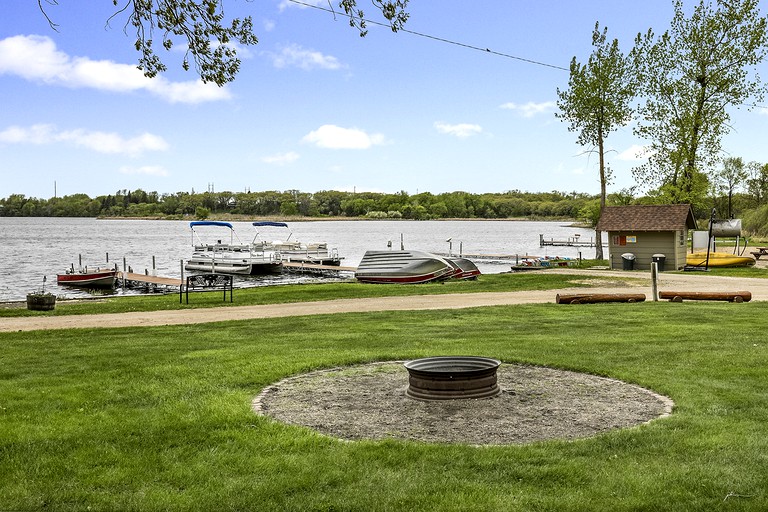 Cabins (United States of America, Fergus Falls, Minnesota)