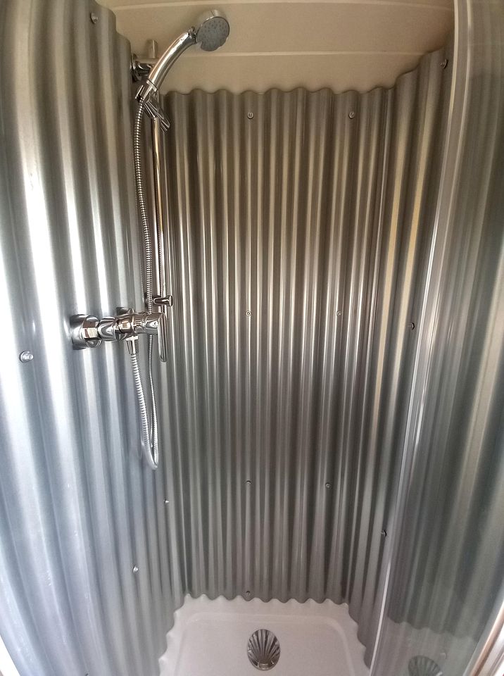 Charming Shepherd's Hut in the Great British Countryside - Perfect for Glamping in Lincolnshire