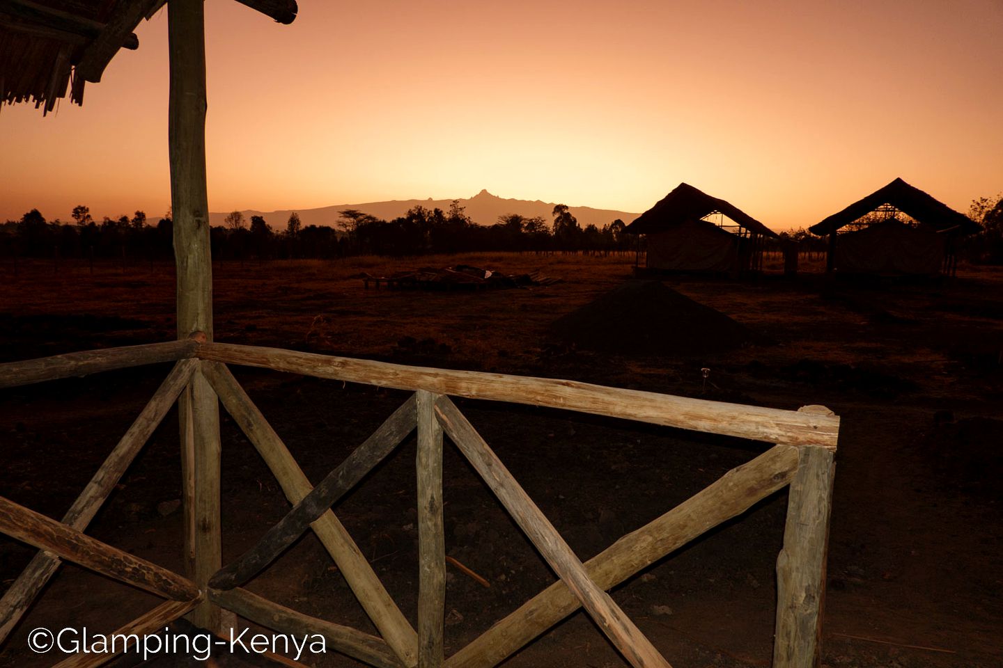 Luxury Glamping Tent in Naro Moru Perfect as a Safari Base in Kenya