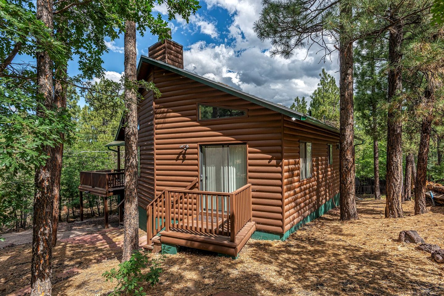 Paradise, Log Cabins, United States of America