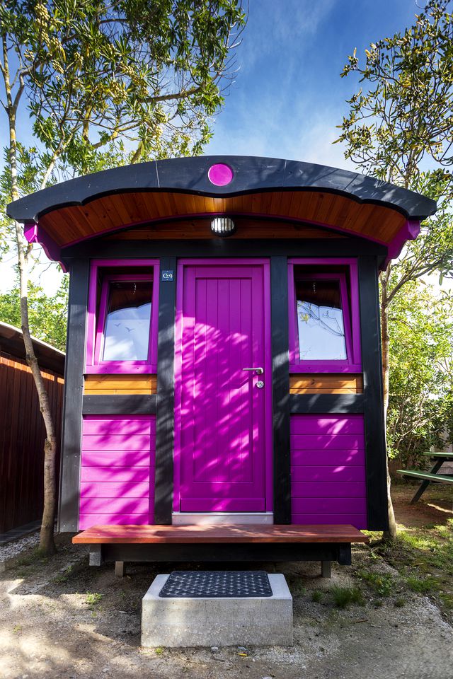 Caravan Escape for Four in Lugo, Galicia, for Glamping Retreats in Nature
