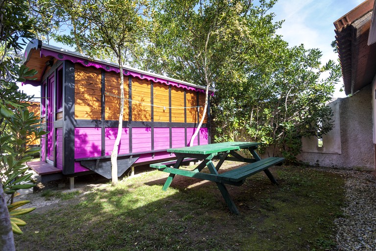 Caravan Escape for Four in Lugo, Galicia, for Glamping Retreats in Nature
