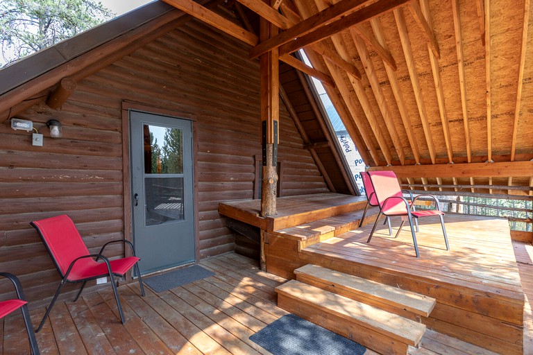 Blue Springs Pond Cabin w/ New Hot tub!, Cabins, Island Park, United