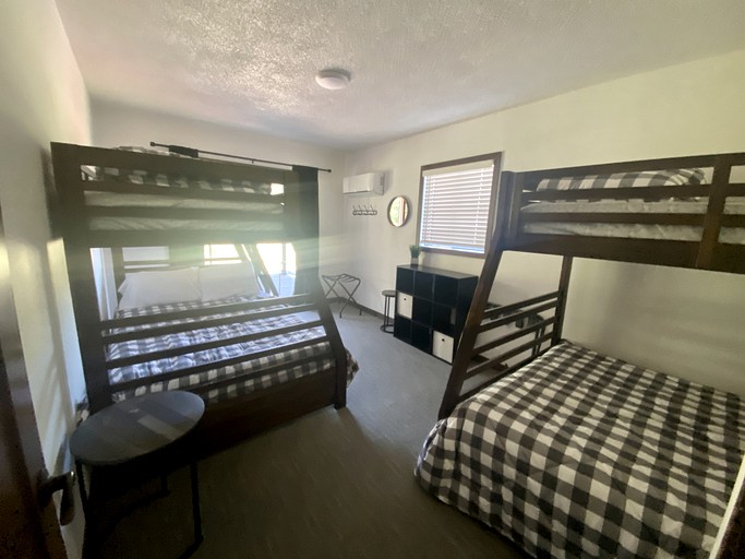 Cabins (United States of America, Rapid City, South Dakota)