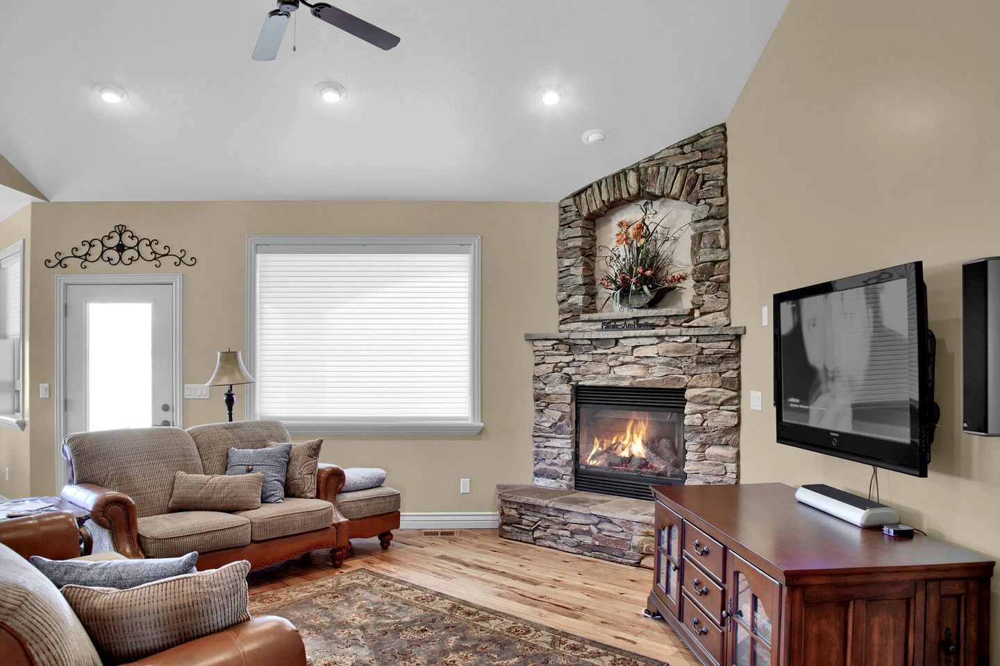 Stunning Fully-Equipped Vacation Rental with Sauna and Spectacular Views in Eden, Utah