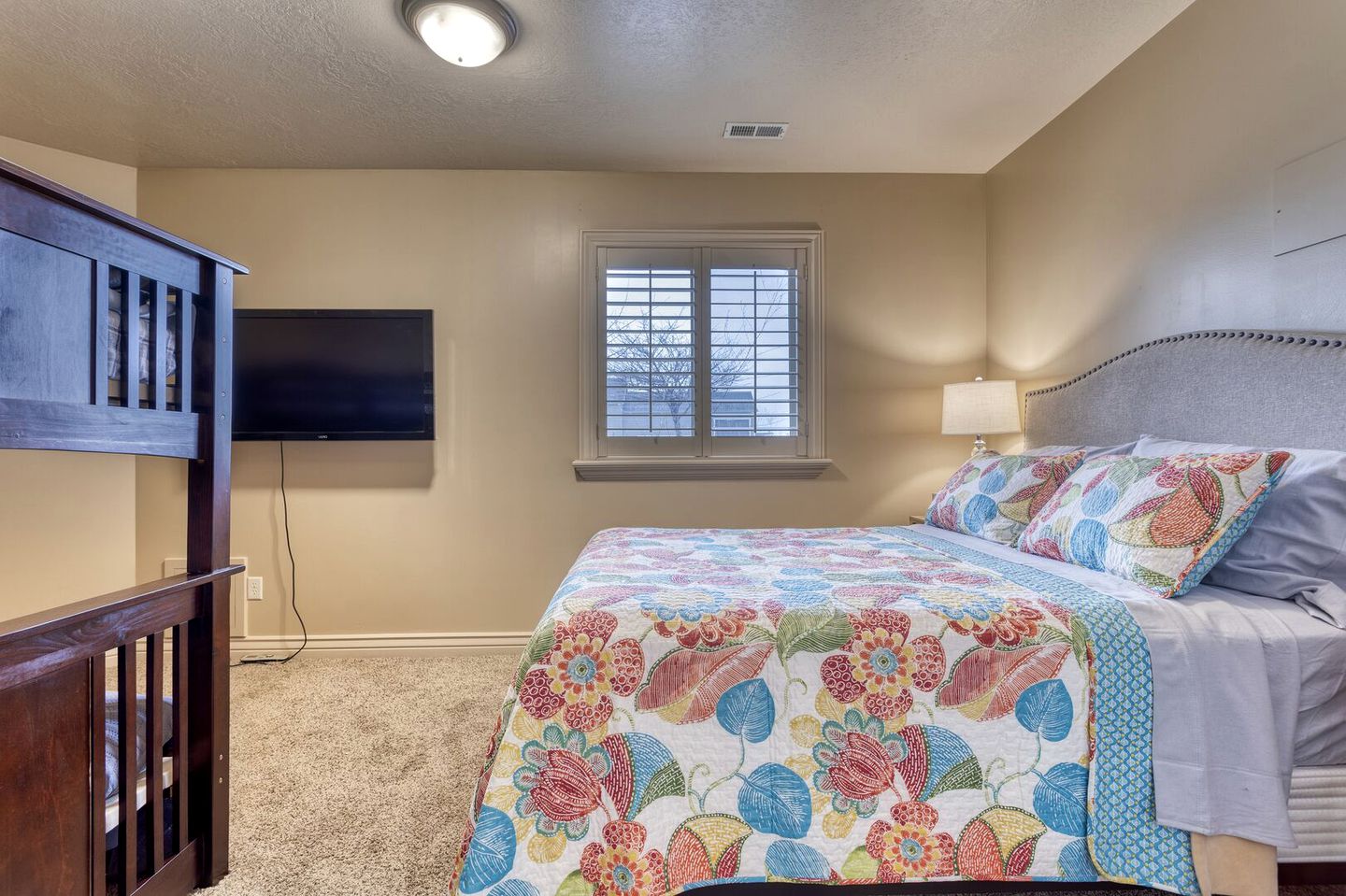 Stunning Fully-Equipped Vacation Rental with Sauna and Spectacular Views in Eden, Utah