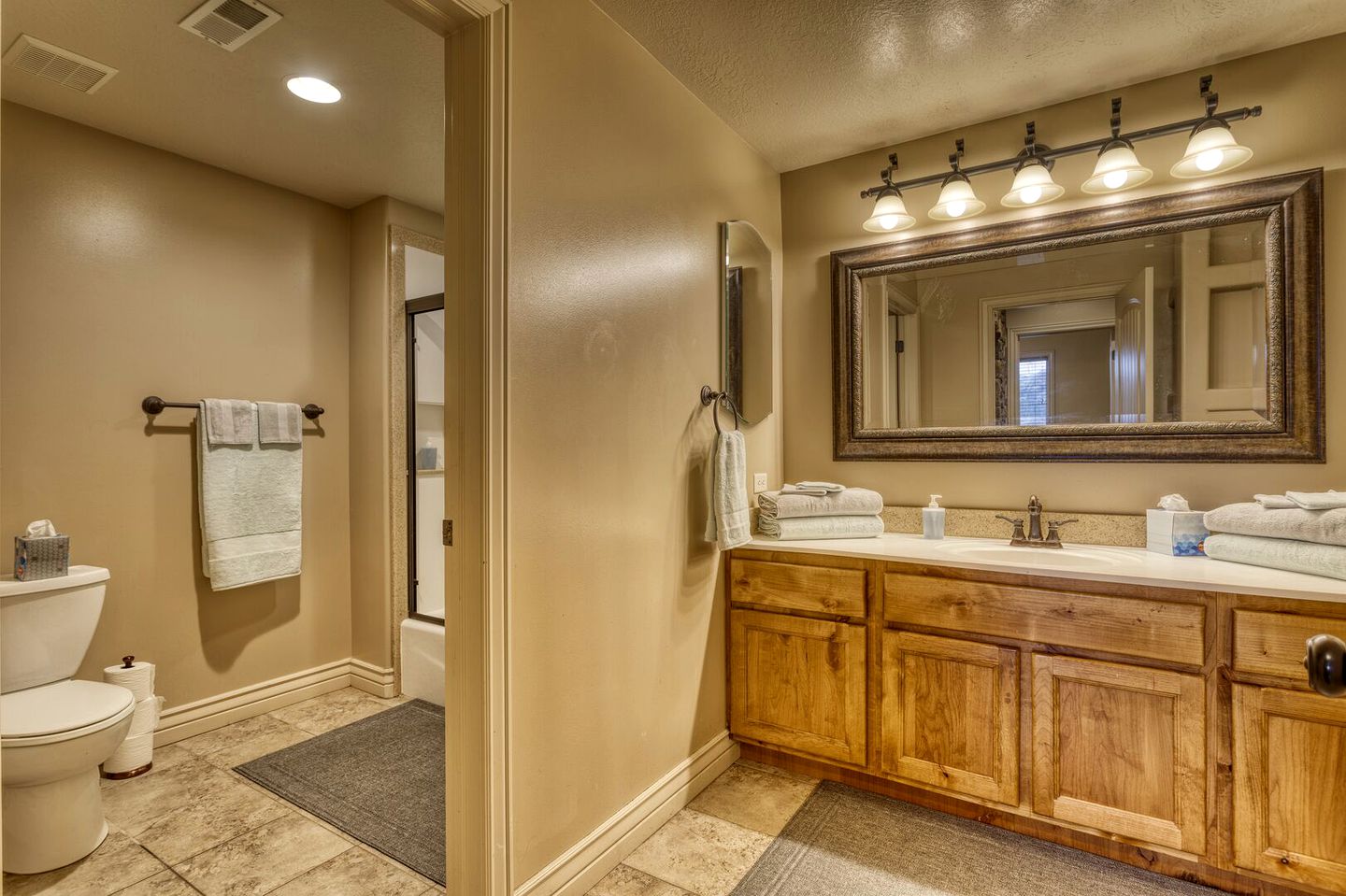 Stunning Fully-Equipped Vacation Rental with Sauna and Spectacular Views in Eden, Utah