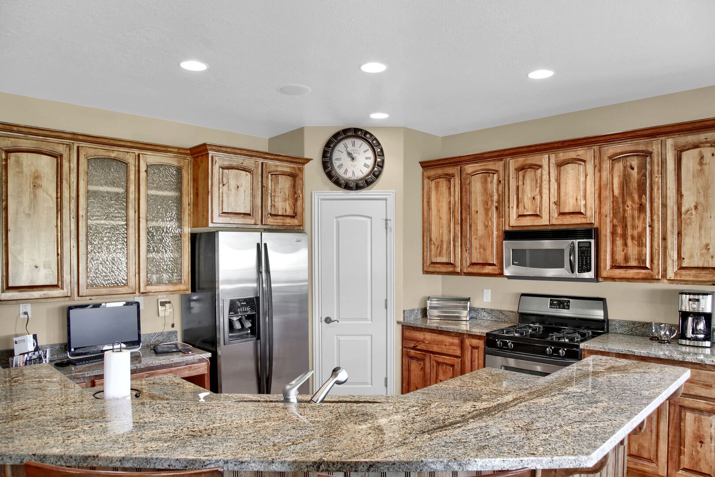 Stunning Fully-Equipped Vacation Rental with Sauna and Spectacular Views in Eden, Utah