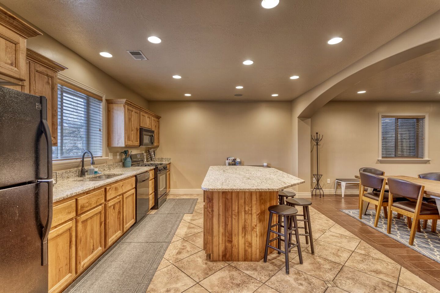 Stunning Fully-Equipped Vacation Rental with Sauna and Spectacular Views in Eden, Utah