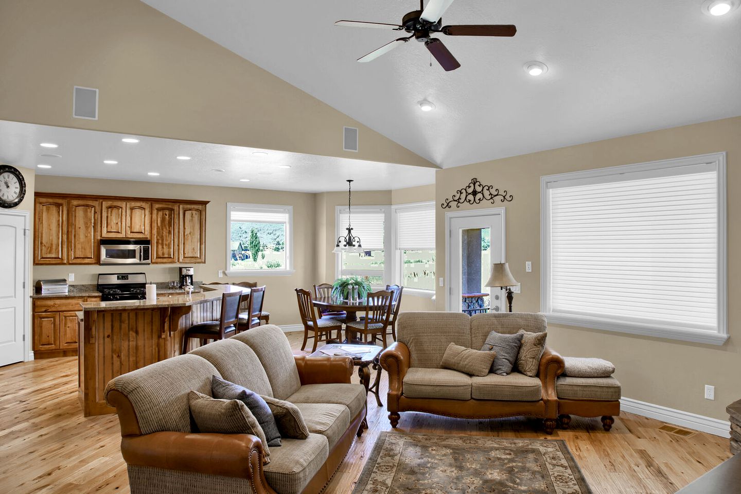 Stunning Fully-Equipped Vacation Rental with Sauna and Spectacular Views in Eden, Utah