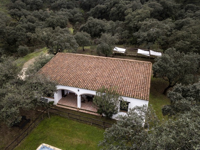 Cozy Cottage for Memorable Family Glamping Stays in Huelva, Spain