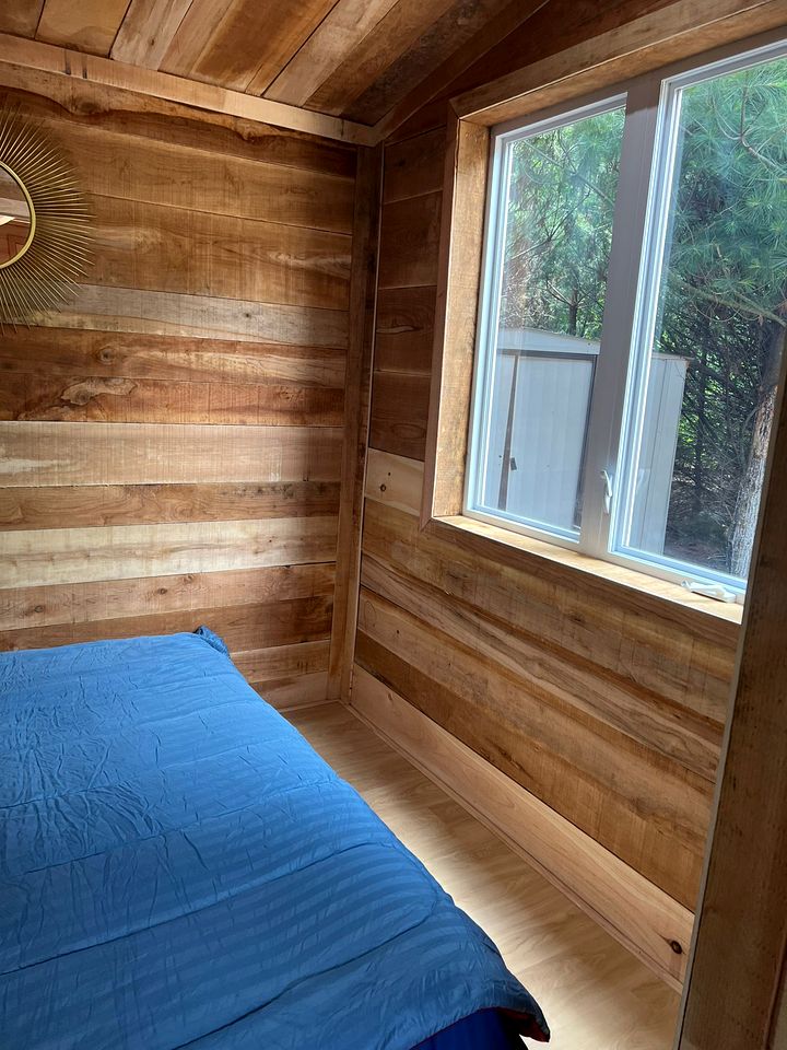 Ontario Glamping Cabin, Perfect for Discovering Port Dover