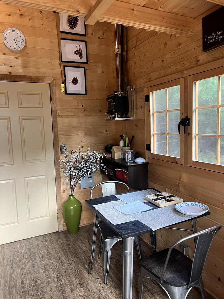 Ontario Glamping Cabin, Perfect for Discovering Port Dover