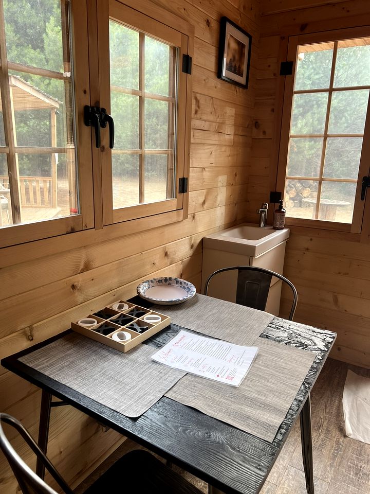 Ontario Glamping Cabin, Perfect for Discovering Port Dover