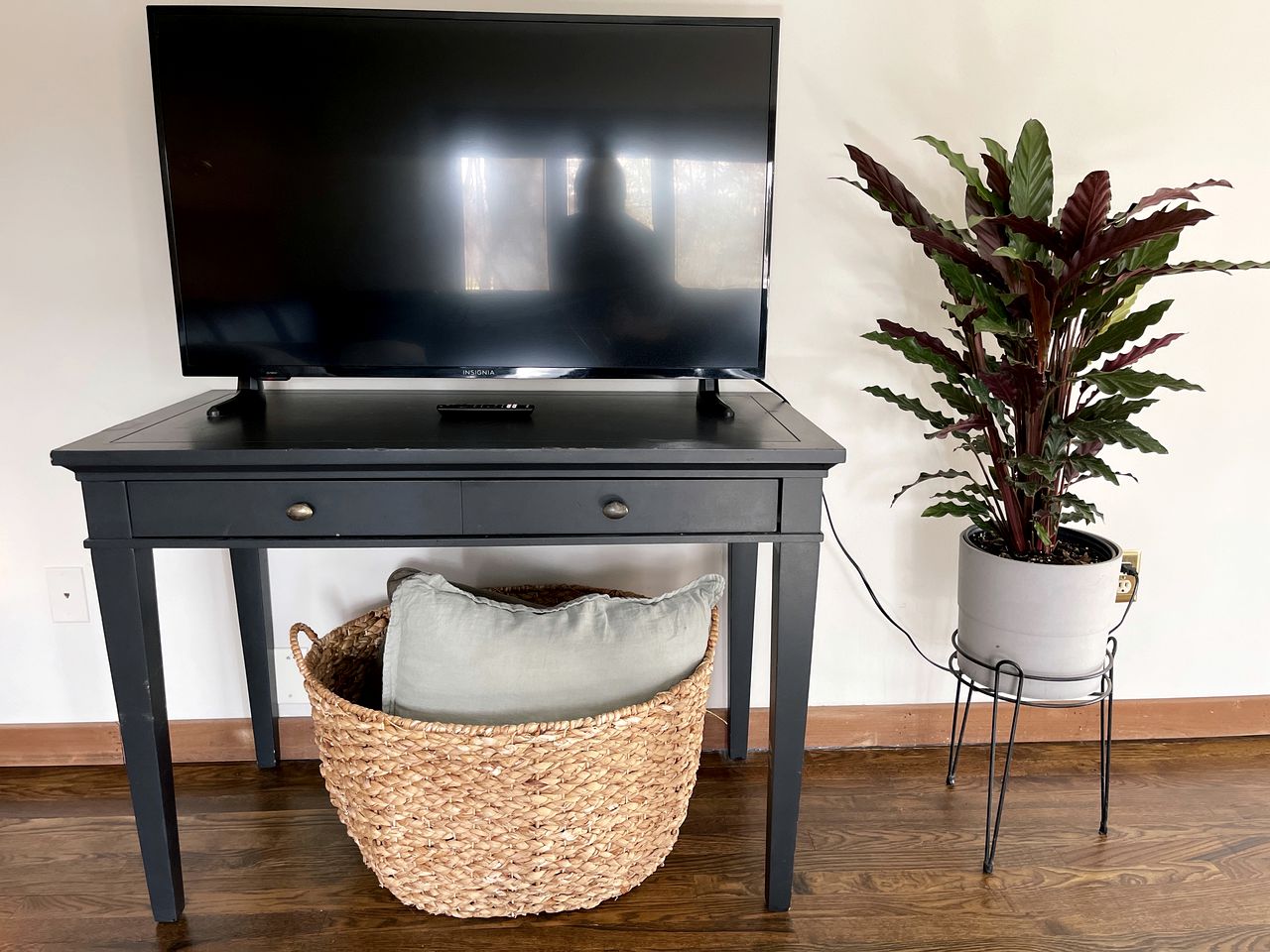 Unique Glamping in a Charming Bridge House on Blacklick Creek