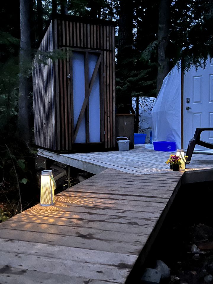 Pet-Friendly Dome in Eco-Friendly Glamping Destination in Sechelt, BC