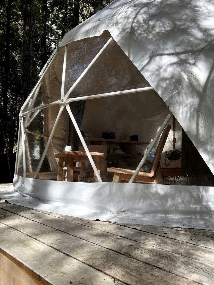 Pet-Friendly Dome in Eco-Friendly Glamping Destination in Sechelt, BC